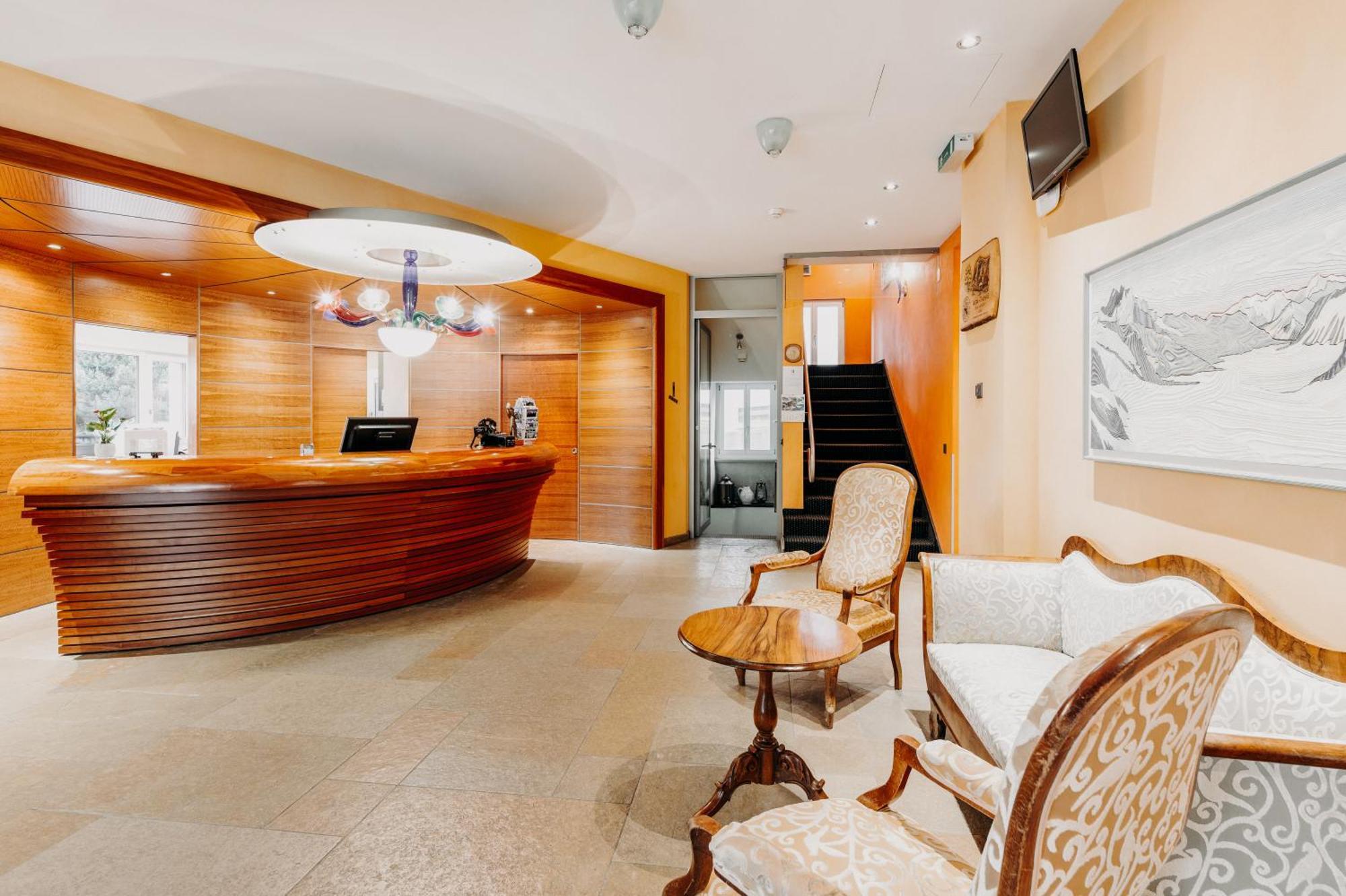 Parkhotel Schoenegg Grindelwald Bagian luar foto